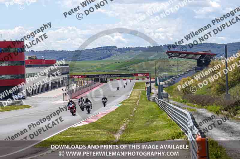cadwell no limits trackday;cadwell park;cadwell park photographs;cadwell trackday photographs;enduro digital images;event digital images;eventdigitalimages;navarra;no limits trackdays;peter wileman photography;racing digital images;trackday digital images;trackday photos